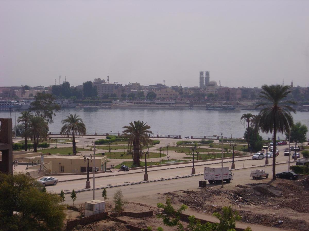 Ramsess Hostel Luxor Luaran gambar