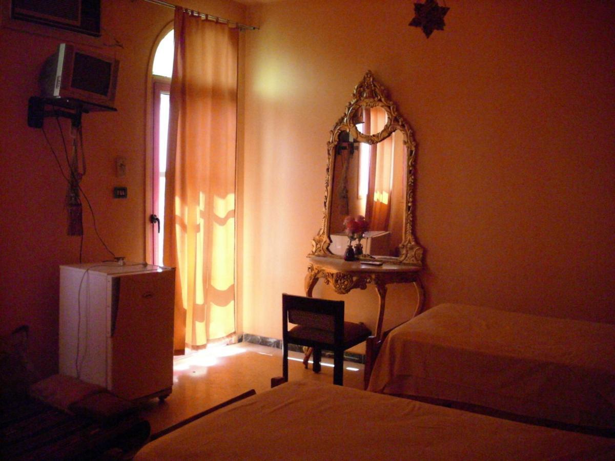 Ramsess Hostel Luxor Luaran gambar